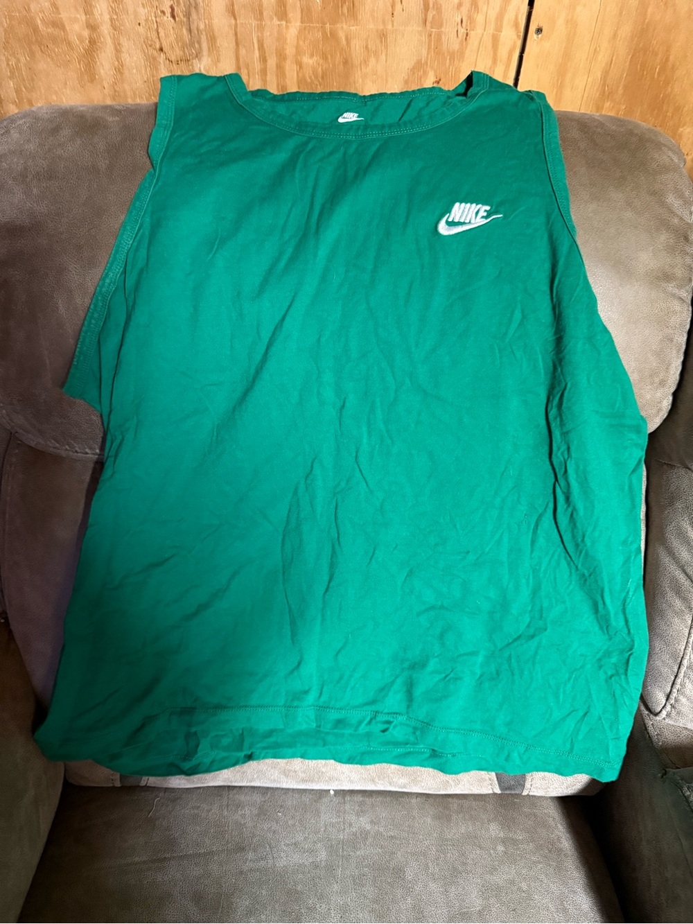 Nike Emerald Green Sleeveless Athletic Tank with White Swoosh